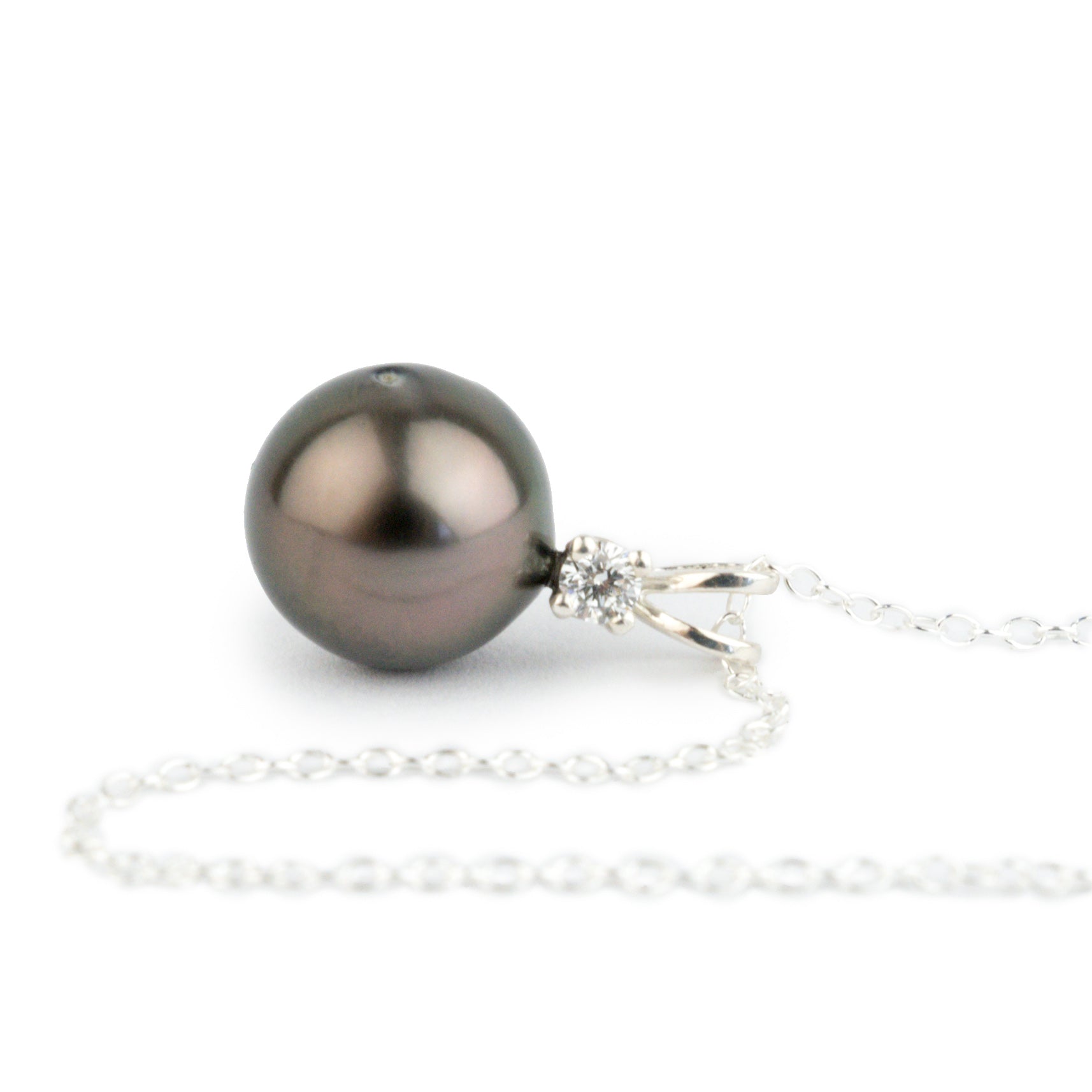 Tahitian Pearl & Diamond Aubergine Green Étoile Necklace on Sterling Silver