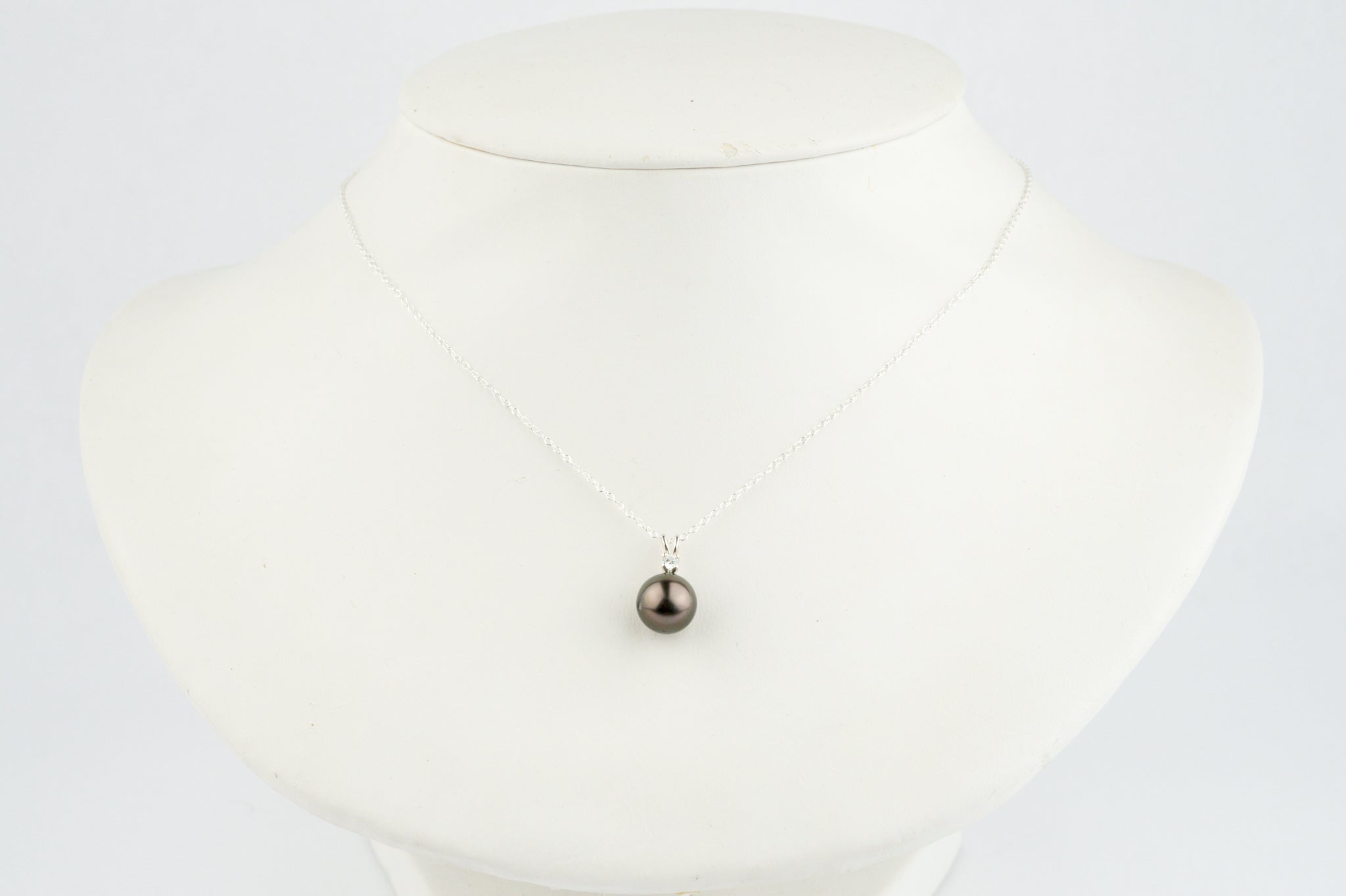 Tahitian Pearl & Diamond Aubergine Green Étoile Necklace on Sterling Silver