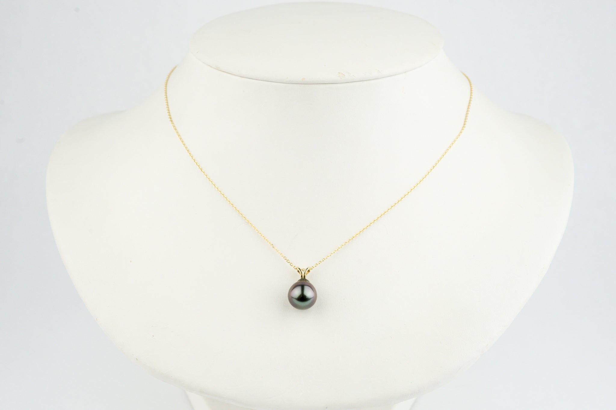 Tropical Midnight 9.5mm Tahitian Pearl I'a Necklace on 14K Yellow Gold