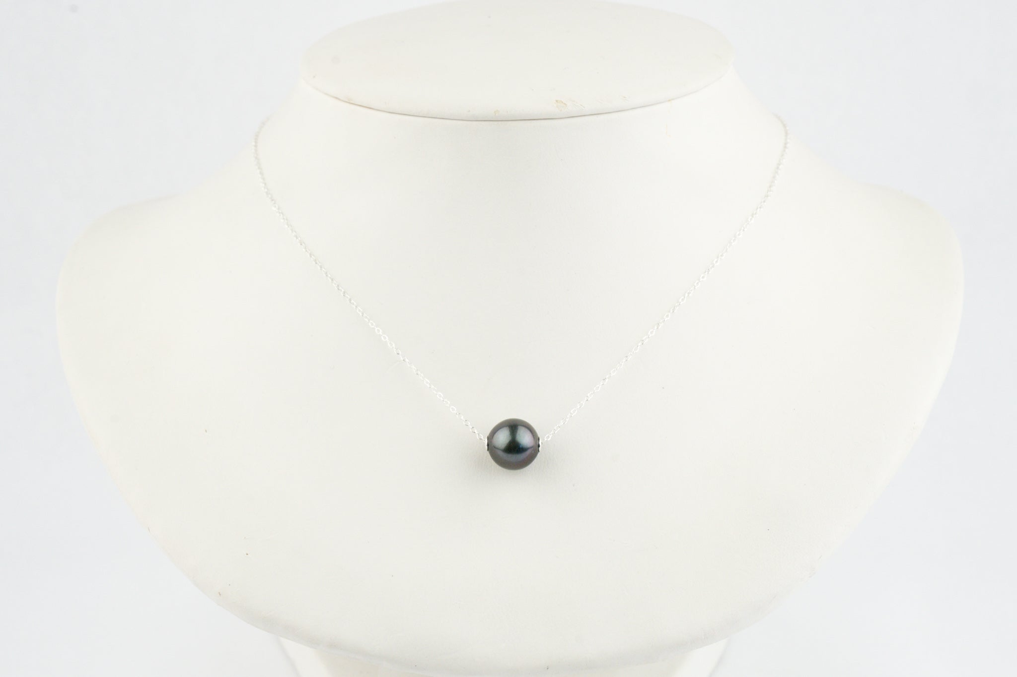 Purple Midnight 10.2mm Tahitian Pearl Solitaire Necklace on Sterling Silver