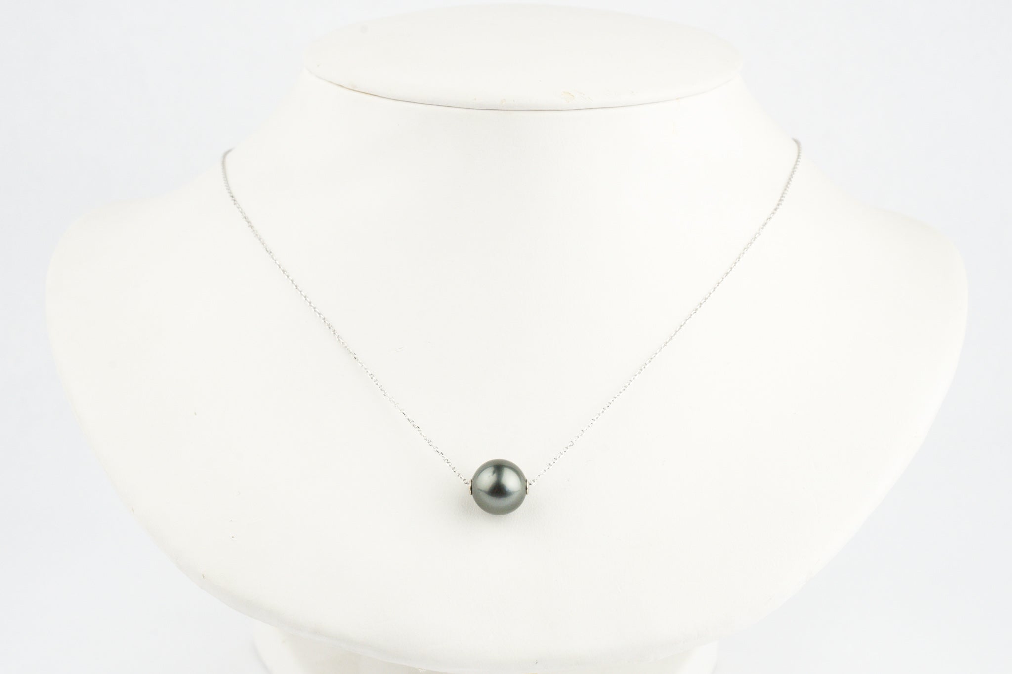 Dark Silvery 10.5mm Tahitian Pearl Solitaire Necklace on 14K White Gold
