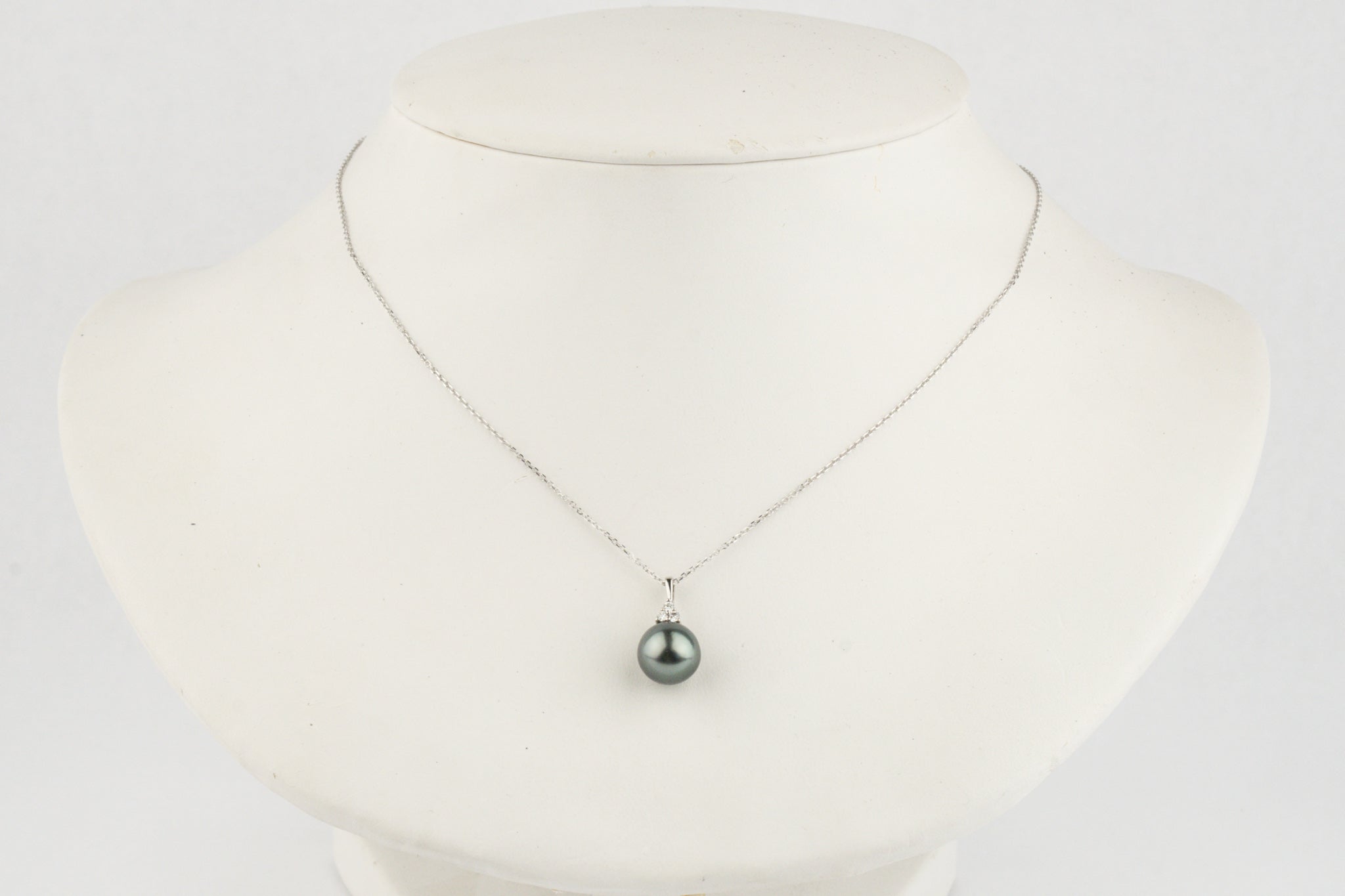 Blue Green Tahitian Pearl & Diamond Toru Necklace on 14K White Gold