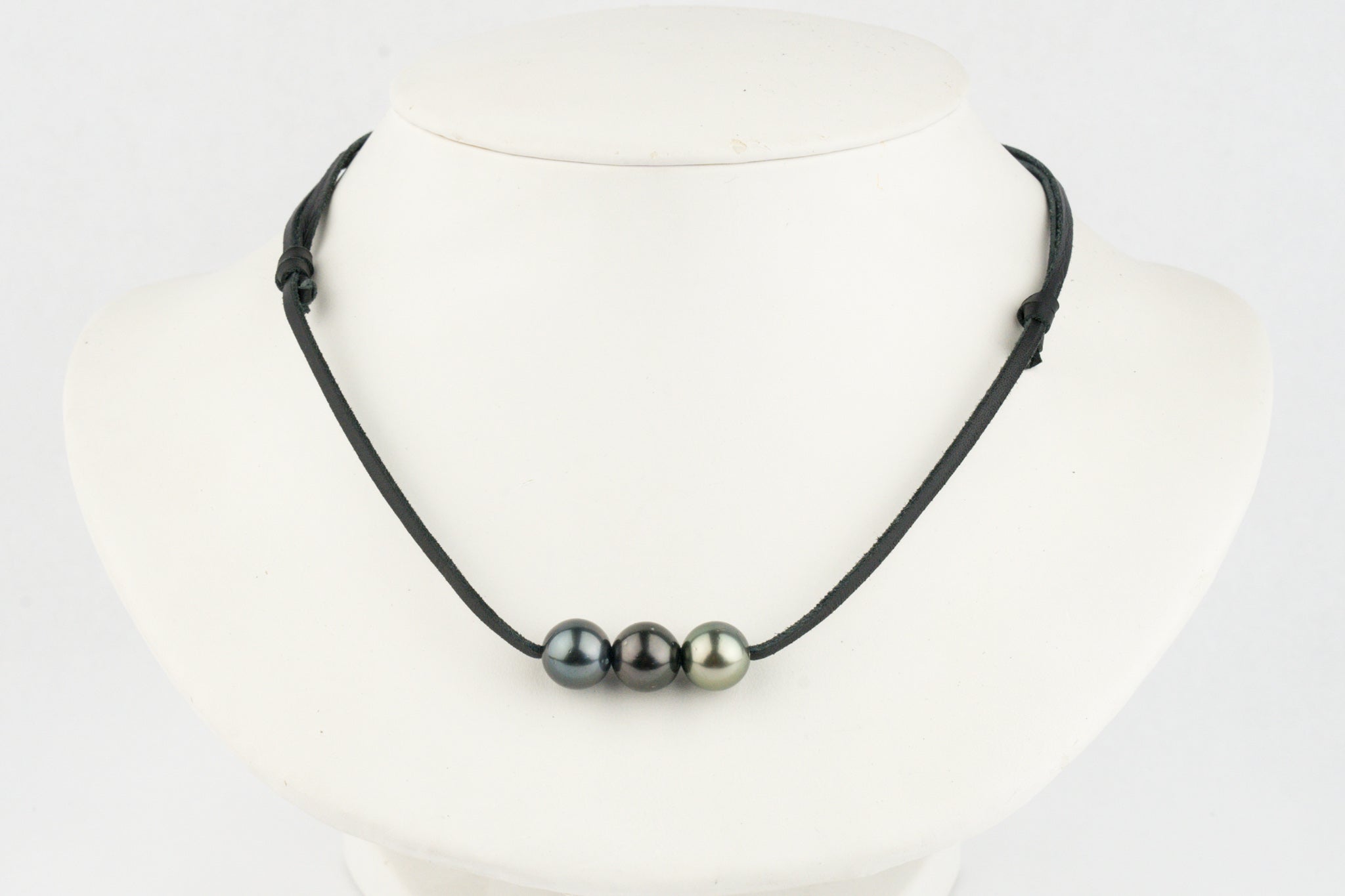 Triple 10.5mm Tri-Colored Eimeo Mana Necklace