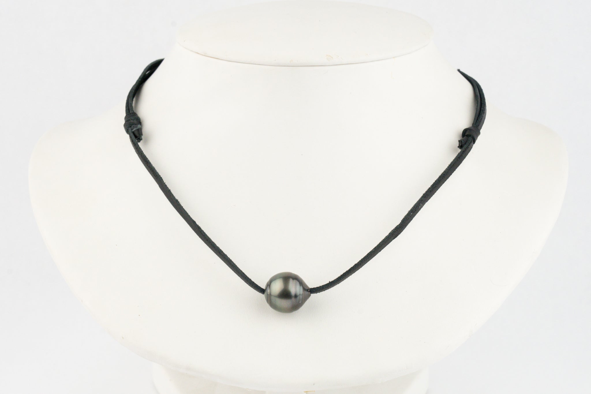 Deep Peacock Green Circled 13.6mm Super Mana Necklace