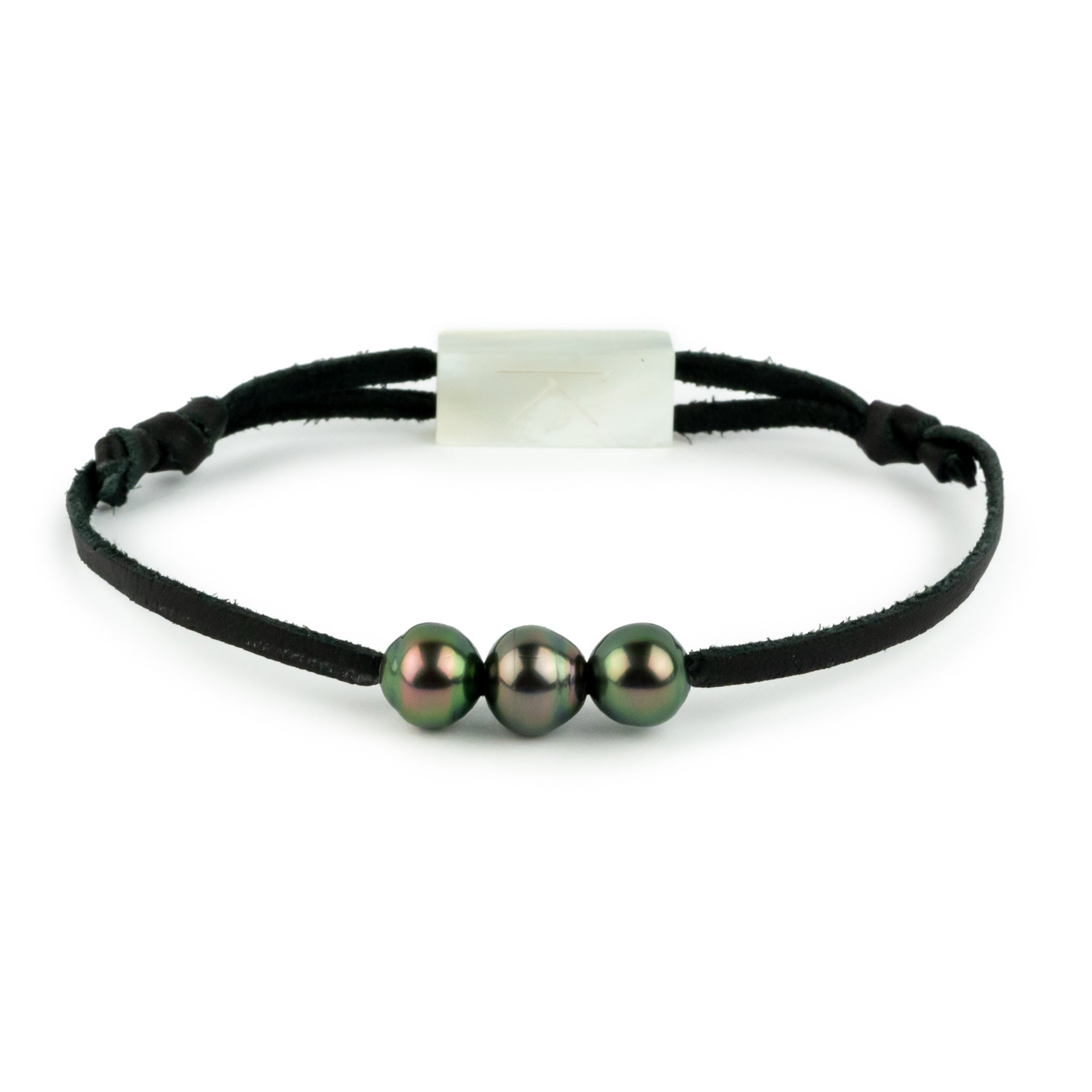 Triple 7.8-8.8mm Wild Peacock Circled Mana Bracelet