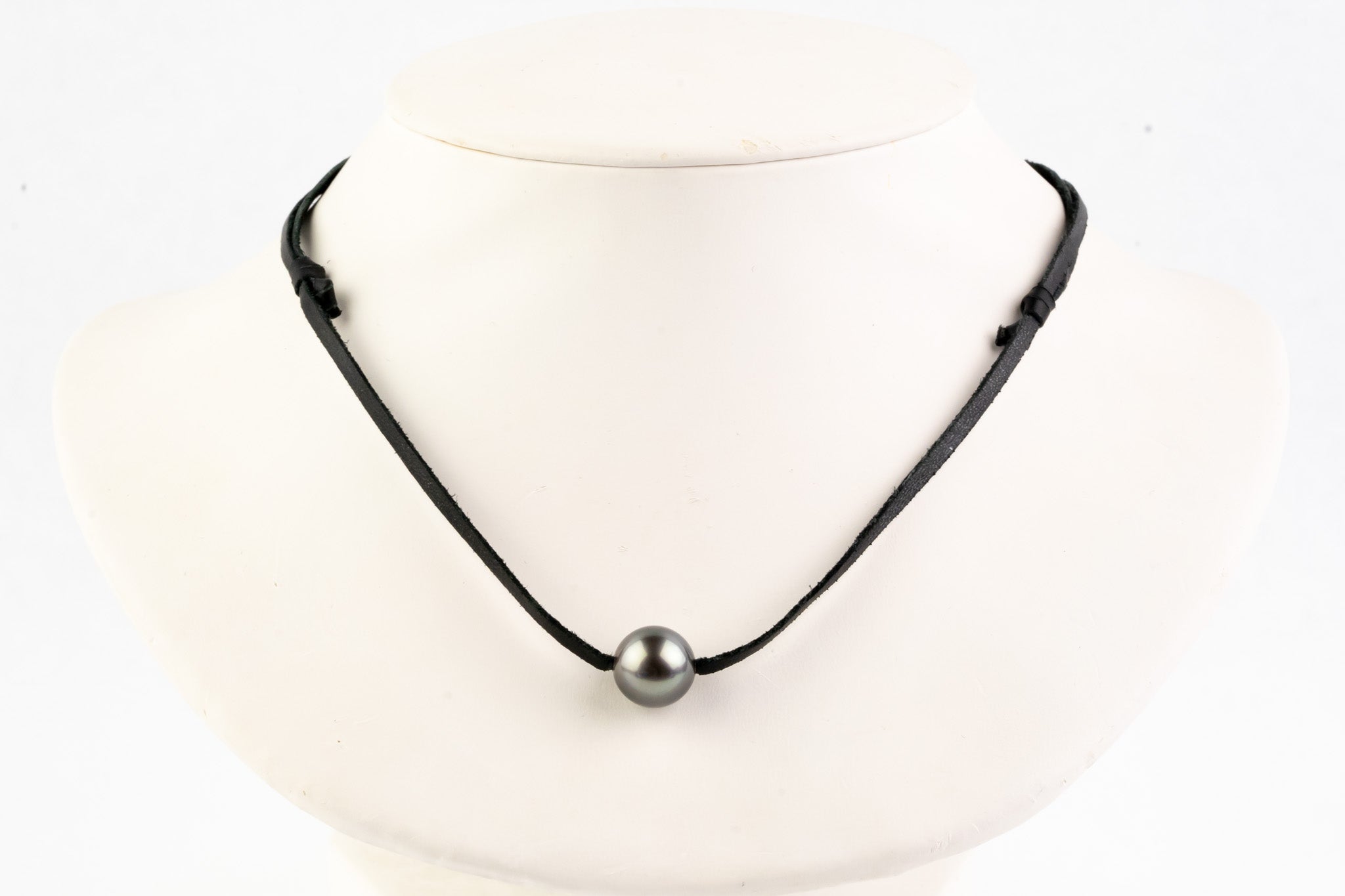 Round Customizable Mana Necklace