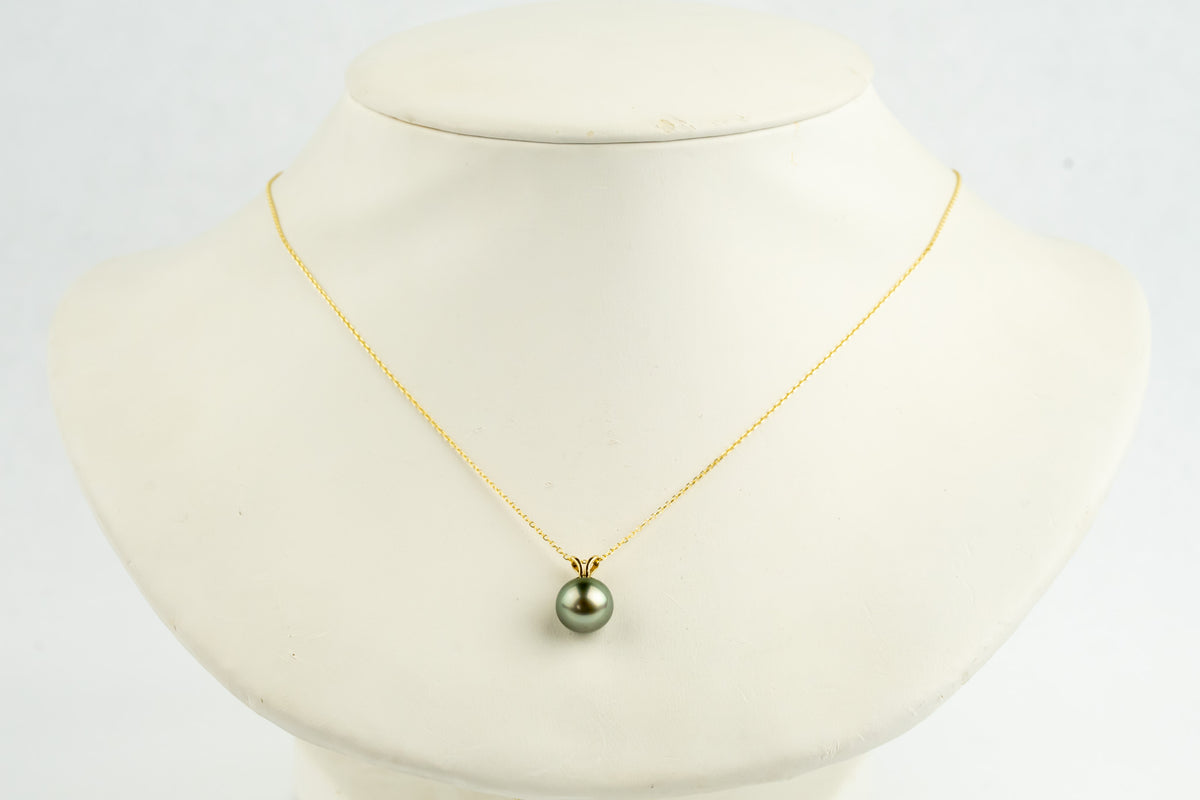 Shimmery Pink Green 9mm Tahitian Pearl I'a Necklace on 14K Yellow Gold