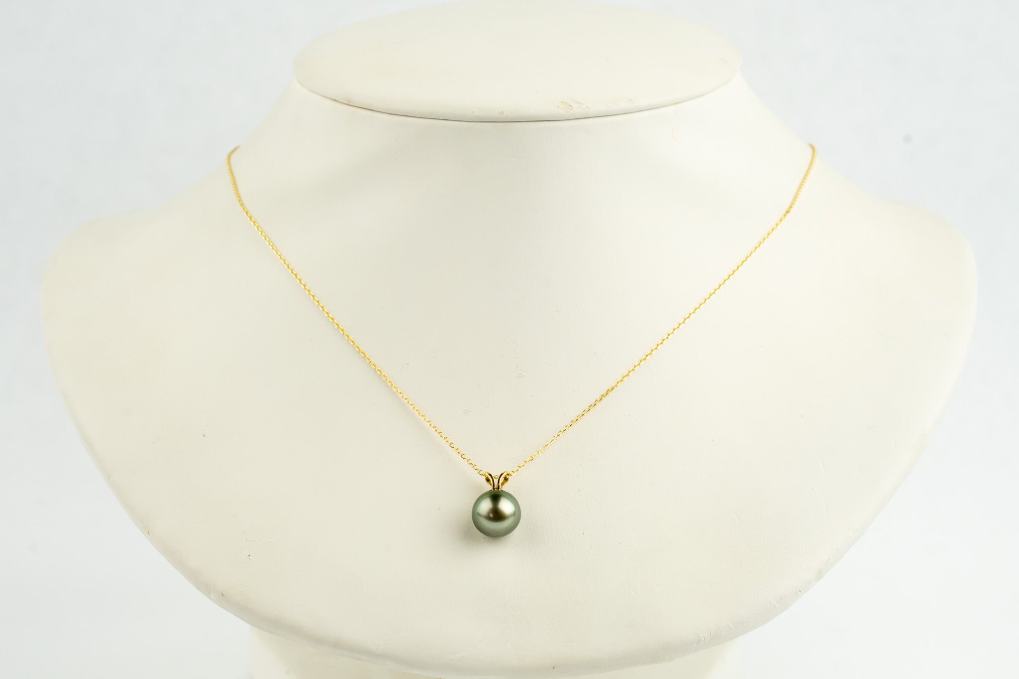 Shimmery Pink Green 9mm Tahitian Pearl I'a Necklace on 14K Yellow Gold
