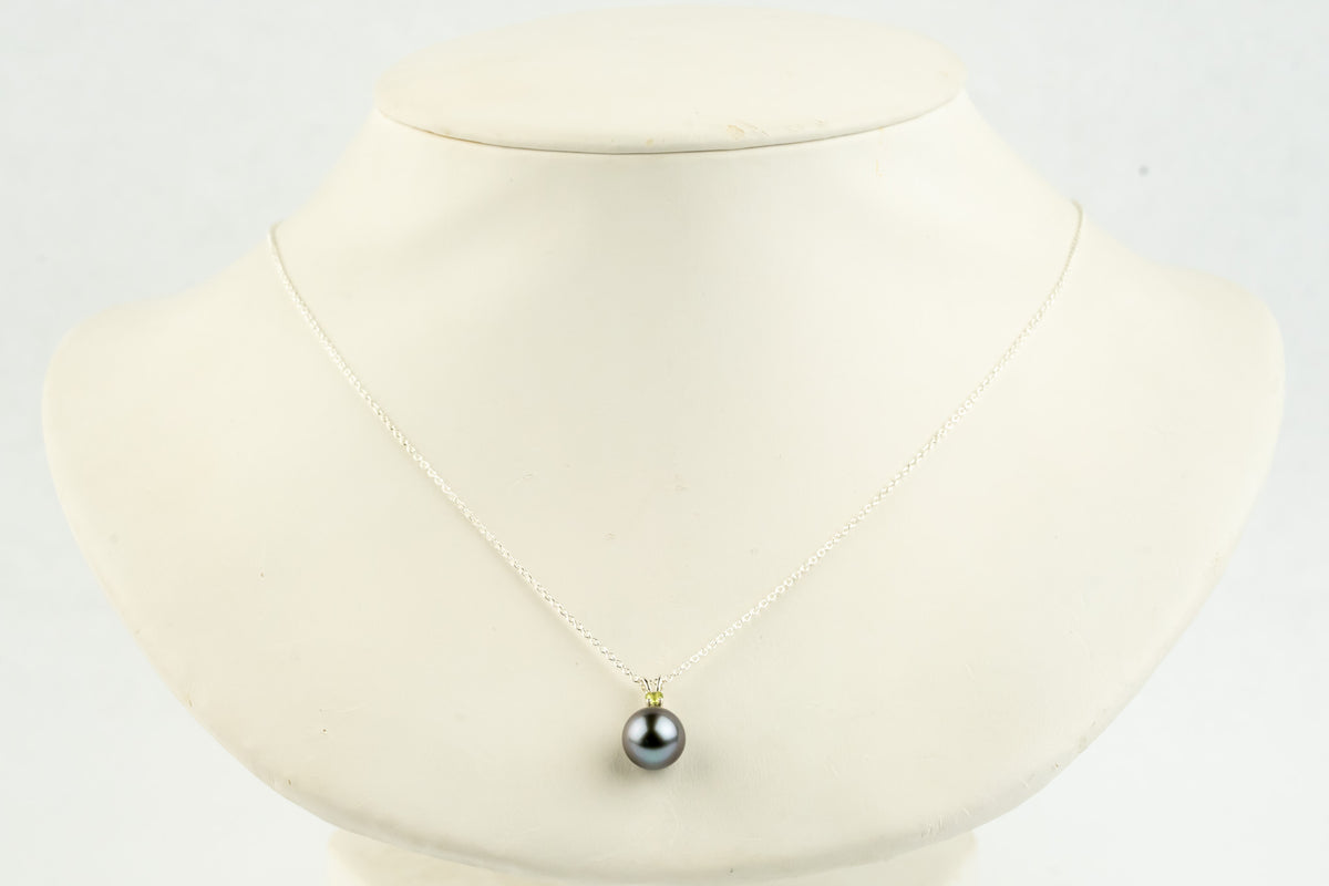 Tahitian Pearl & Peridot Misty Lavender Étoile Necklace on Sterling Silver