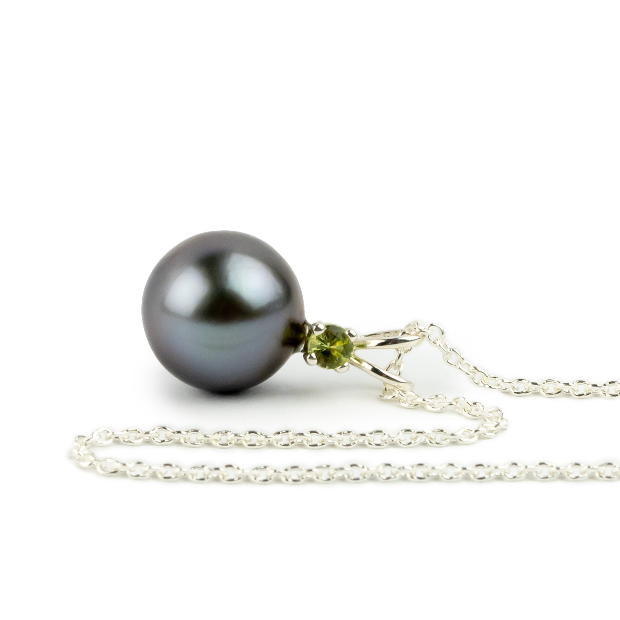 Tahitian Pearl & Peridot Misty Lavender Étoile Necklace on Sterling Silver