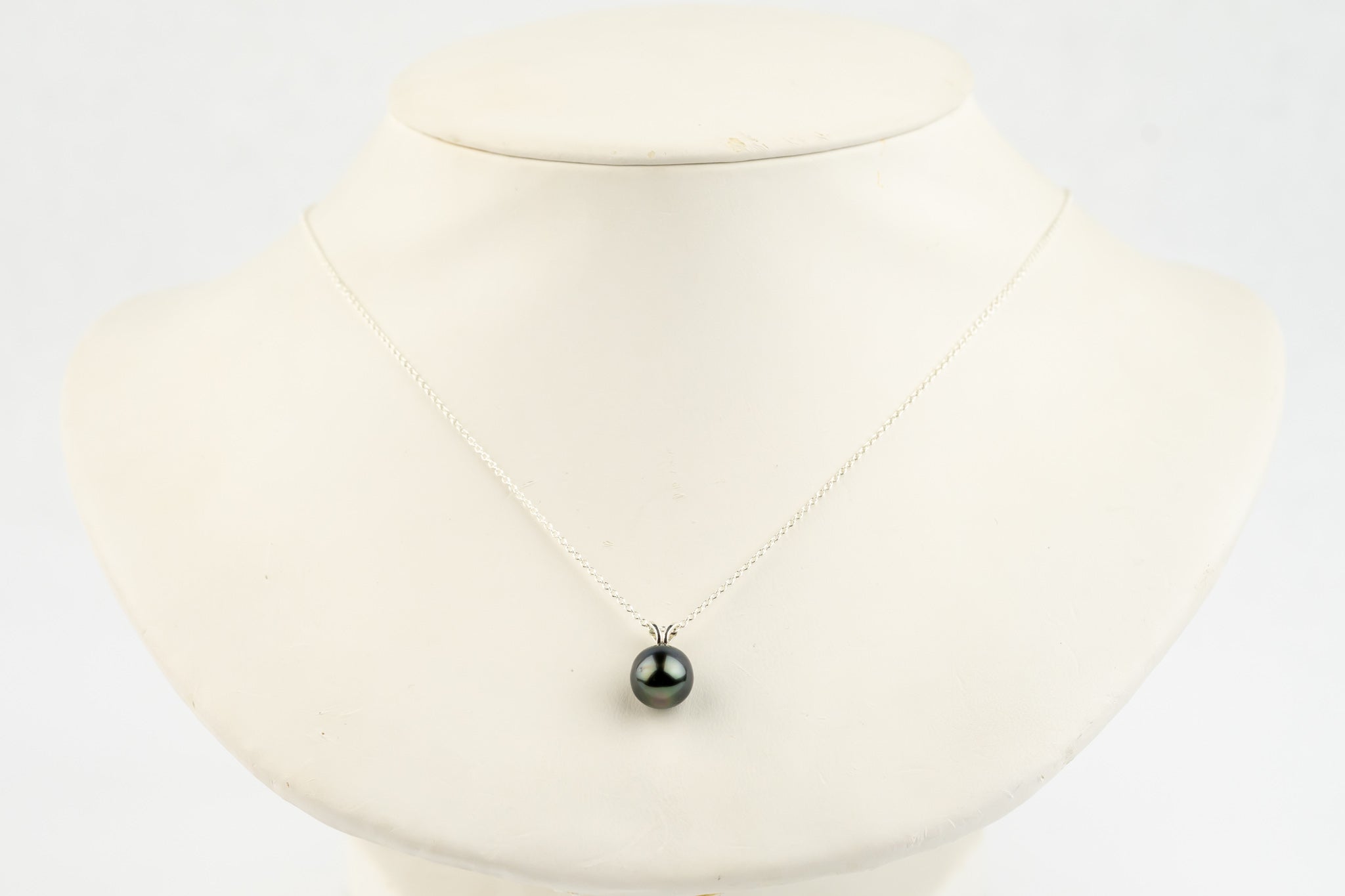 Blue Rainbow Tahitian Pearl & Diamond Éclat Necklace on 14KRG