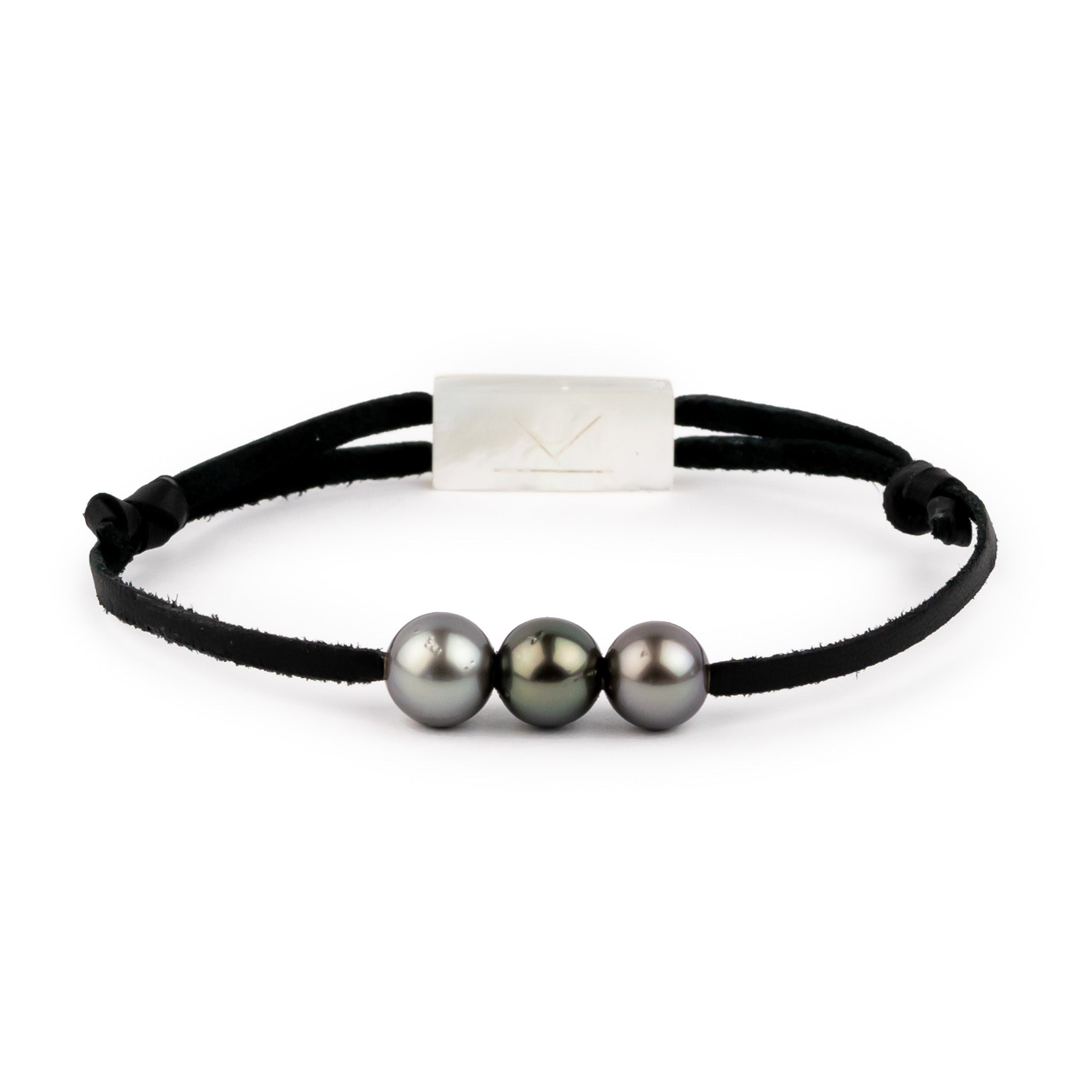 Triple 8-8.9mm Soft Neutrals Mana Bracelet