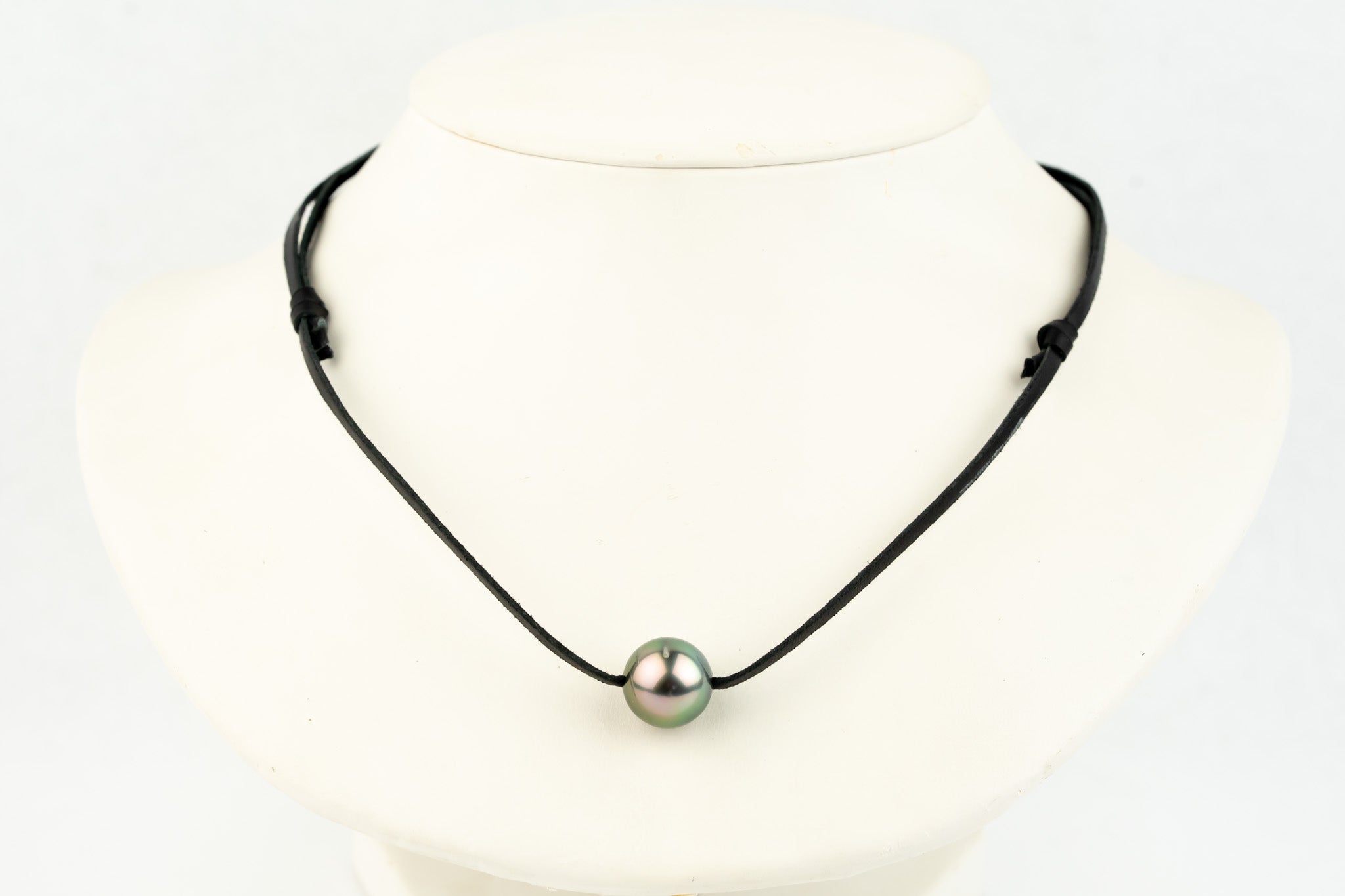 Hibiscus Pink 13.3mm Super Mana Necklace