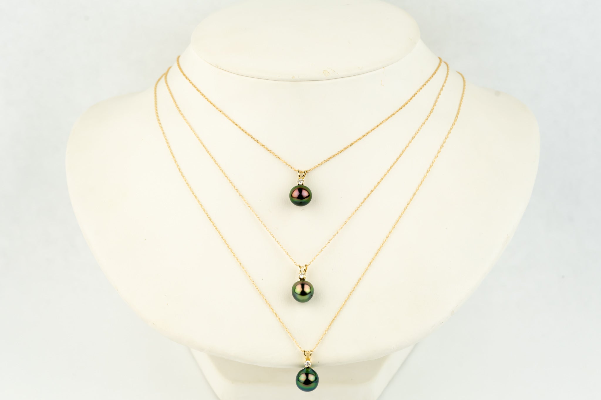 Tahitian Pearl & Diamond Wild Peacock Étoile Necklace on 10K Yellow Gold