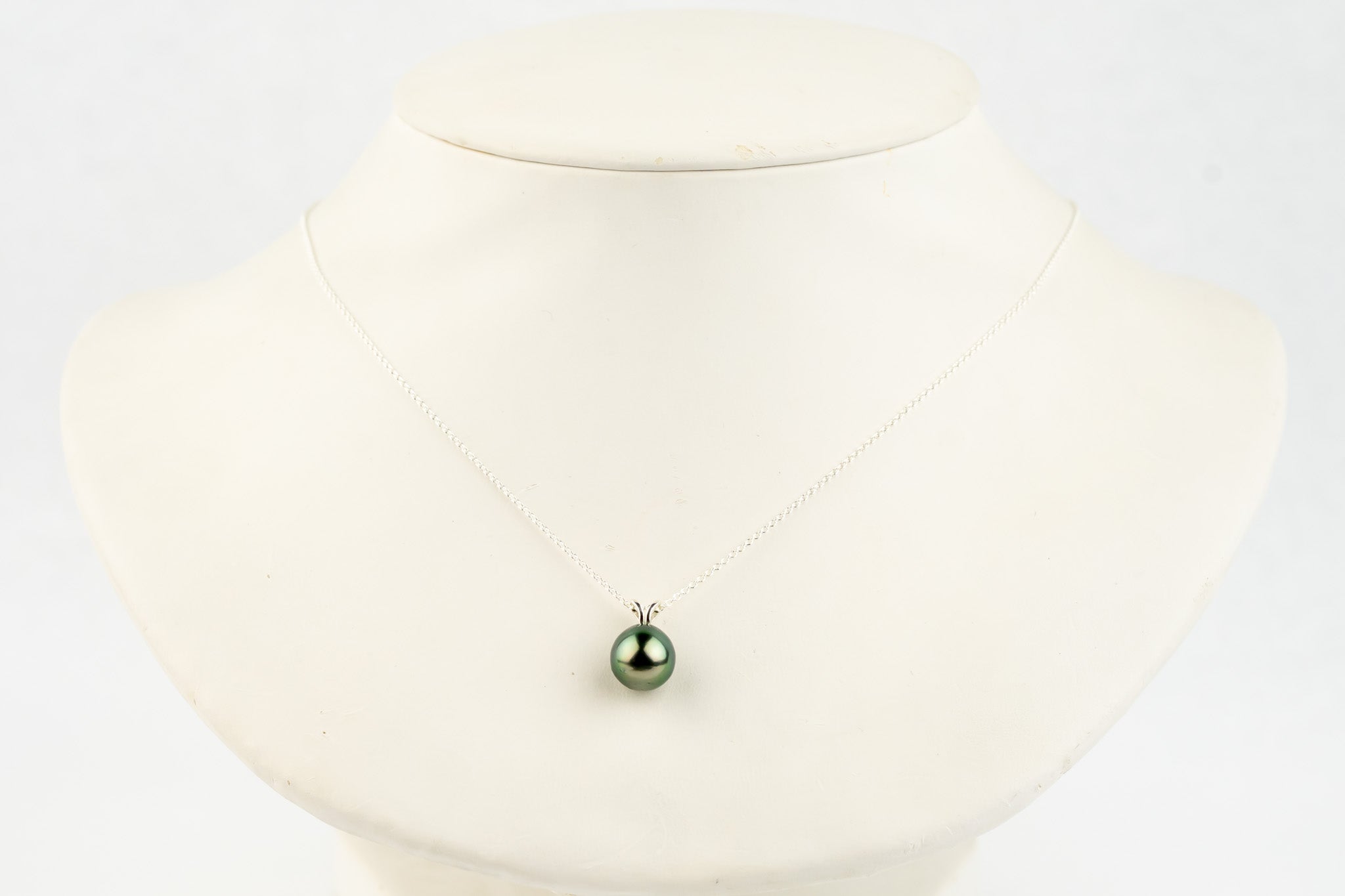 Golden Blue Green 9.1mm Tahitian Pearl I'a Necklace on Sterling Silver