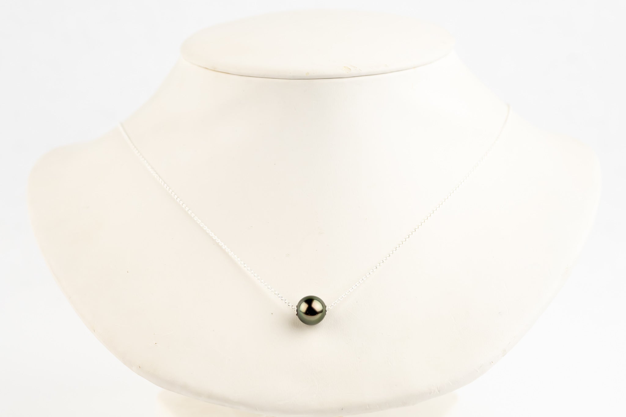 Golden Aubergine Green 9.4mm Tahitian Pearl Solitaire Necklace on Sterling Silver