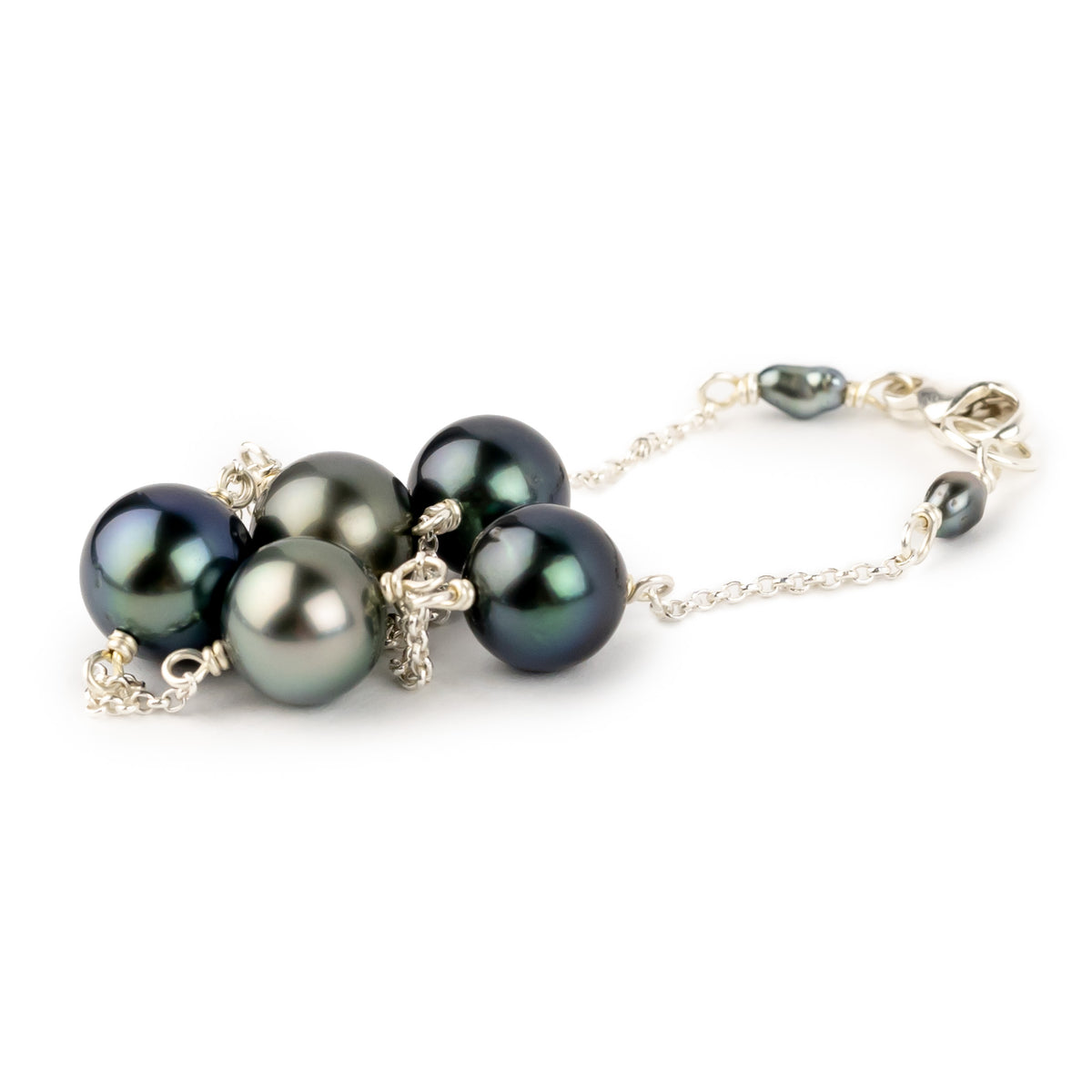Silvery Indigo Tahitian Pearl Tin Cup Bracelet on Sterling Silver