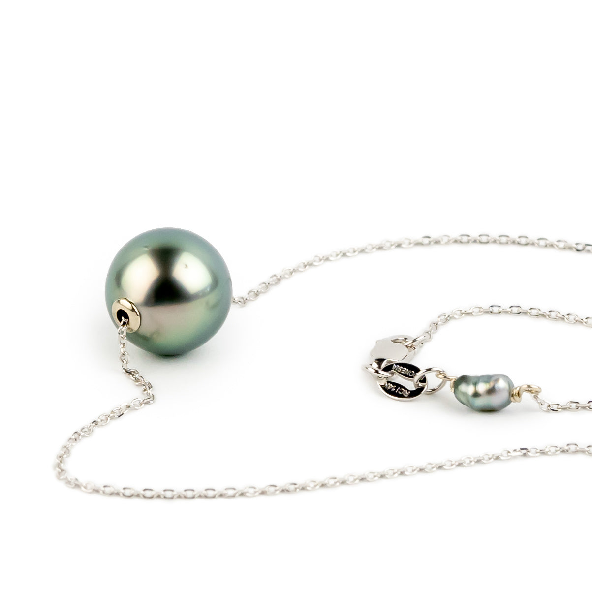 Blue-Pink 10.2mm Tahitian Pearl Solitaire Necklace on 14K White Gold