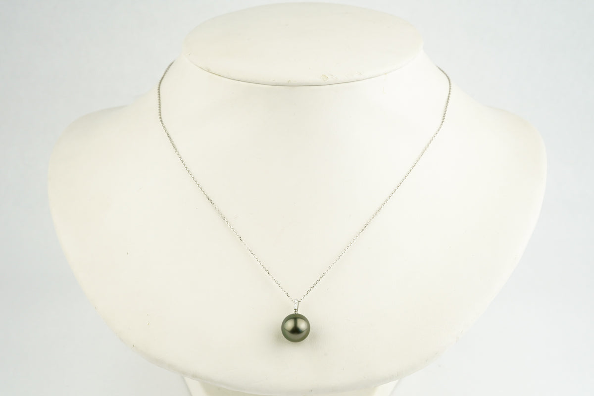 Tahitian Warm Green Pearl & Diamond Éclat Necklace on 14KWG
