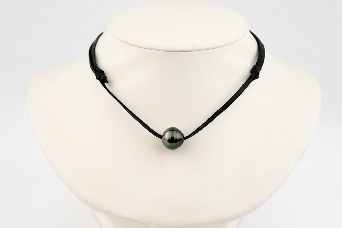 Midnight Swirl 14.1mm Circled Super Mana Necklace