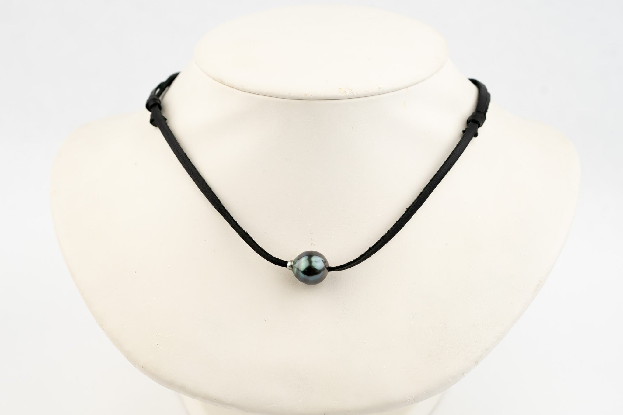 Serenity 11.9mm Circled Super Mana Necklace
