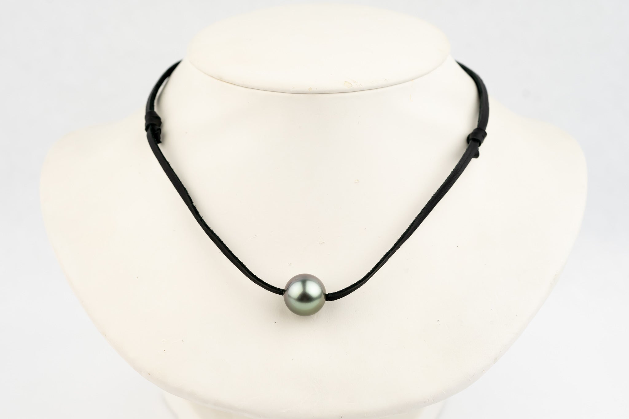 Lavender Green Color-Shifting 14mm Super Mana Necklace