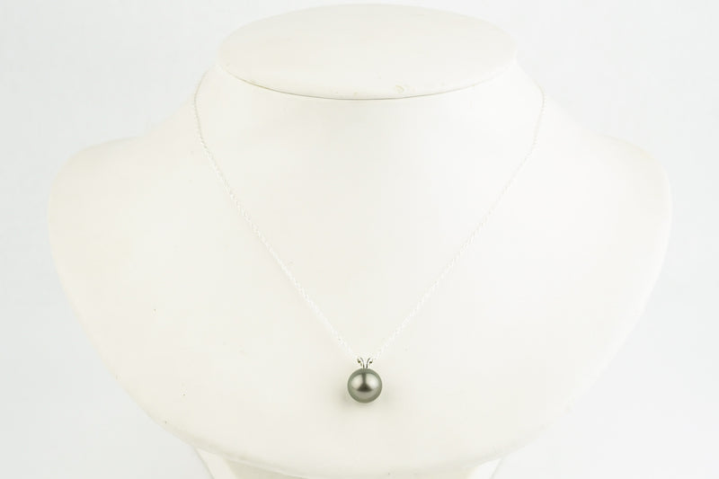 Dark Silvery 9.7mm Tahitian Pearl I'a Necklace on Sterling Silver