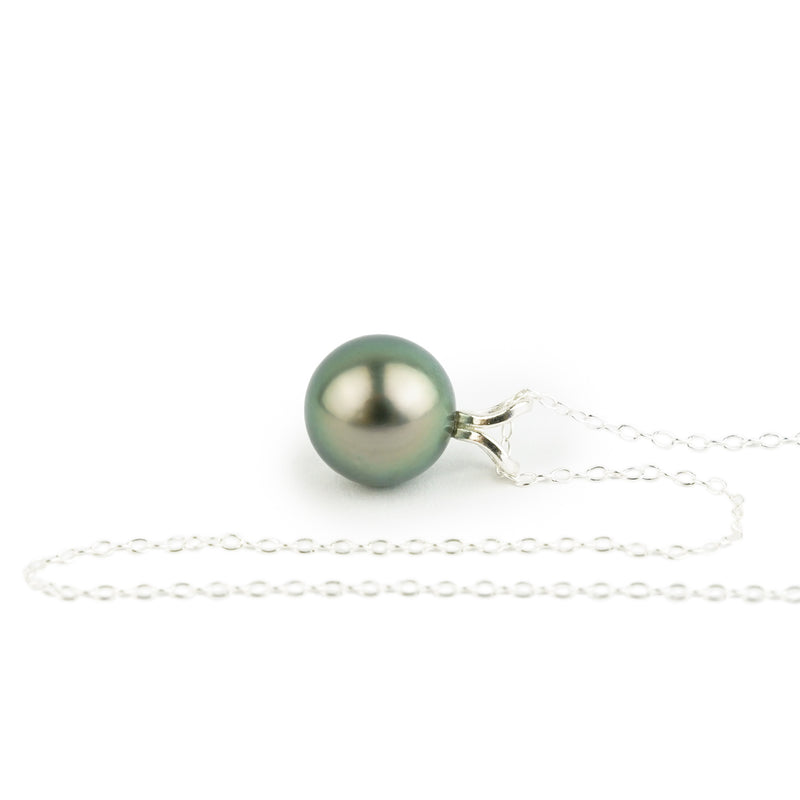 Light Peacock Green 9mm Tahitian Pearl I'a Necklace on Sterling Silver