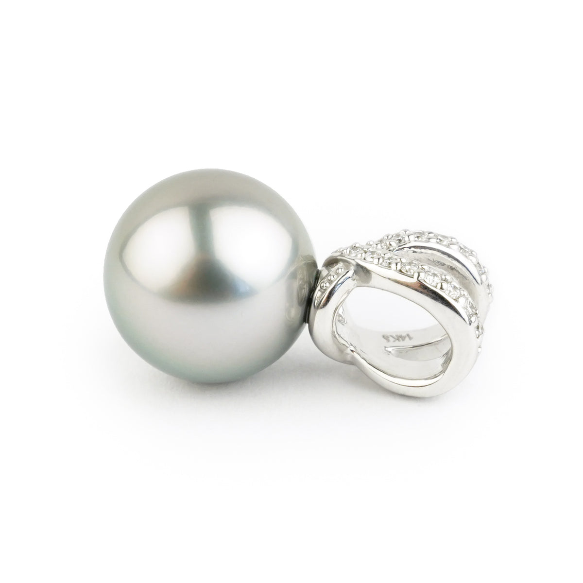 Silvery Pink 12.4mm Tahitian Pearl & Diamond Pendant