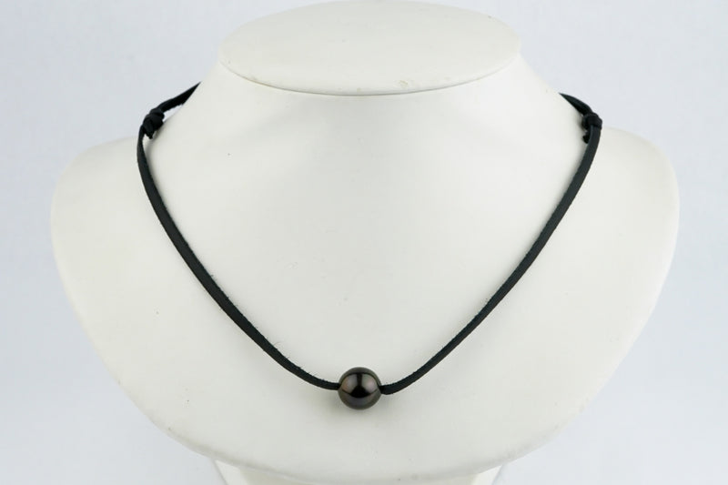 Eclipse Black 11.9mm Super Mana Necklace