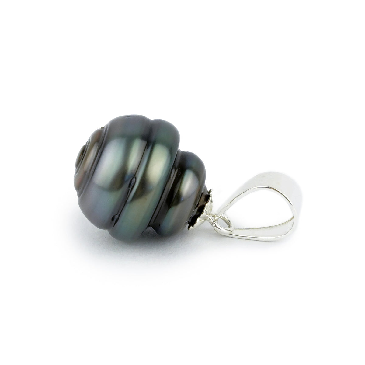 Deep Indigo-Green Circled Tahitian Pearl Pendant on Sterling Silver