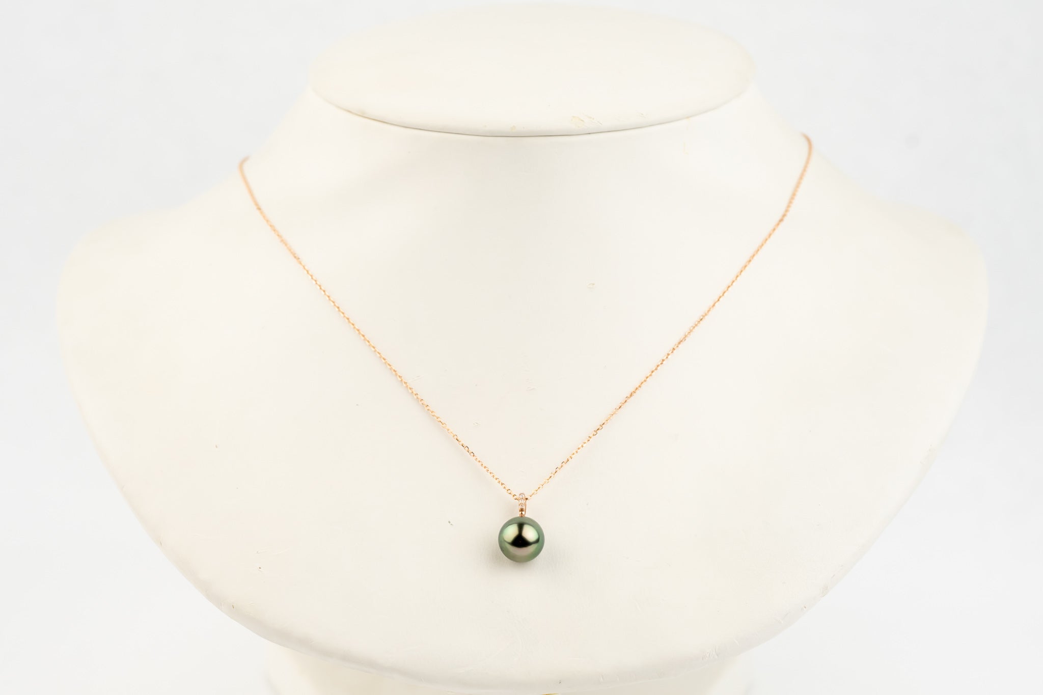 Tropical Green Tahitian Pearl & Diamond Éclat Necklace on 14KRG