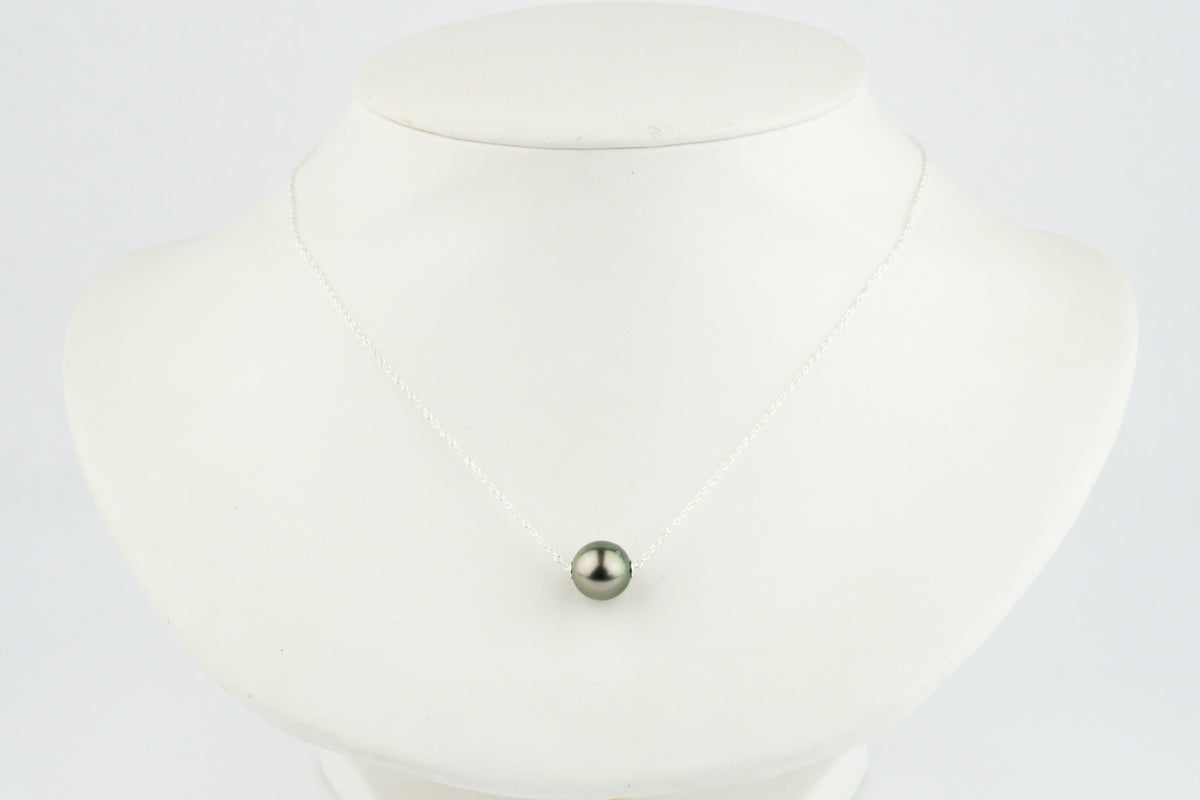 Peacock Green 9.8mm Tahitian Pearl Solitaire Necklace on Sterling Silver