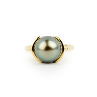 Light Peacock Green Tahitian Pearl Petal Ring