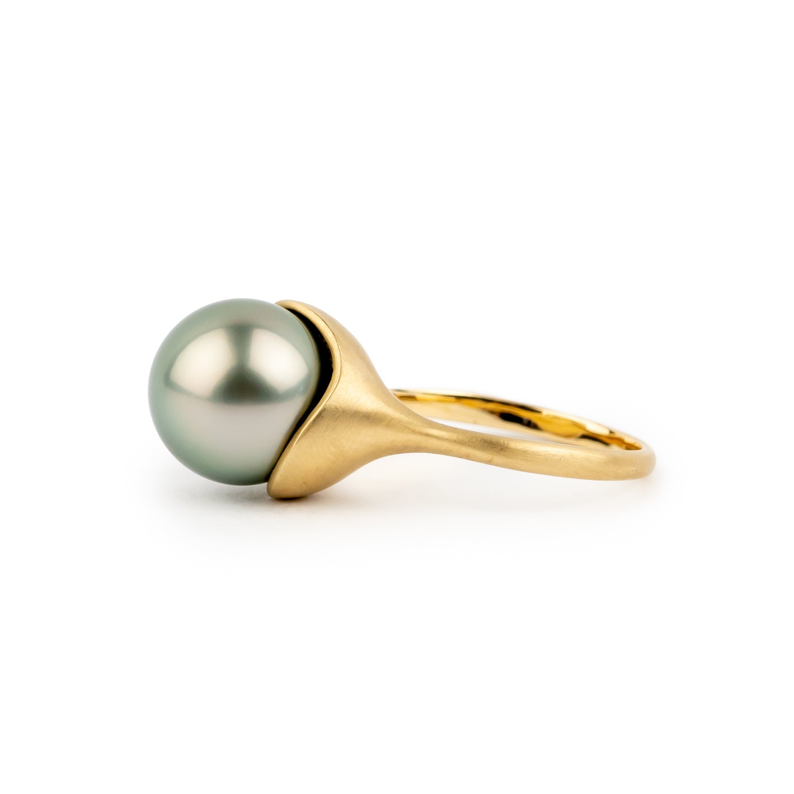 Pastel Green Tahitian Pearl Alizé Ring