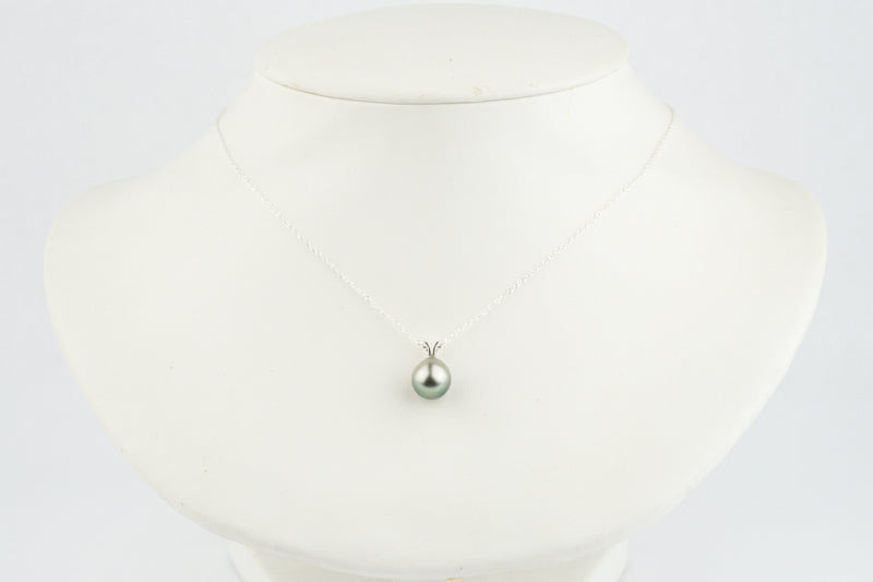 Silvery Multi-Colored  9mm Tahitian Pearl I'a Necklace on Sterling Silver