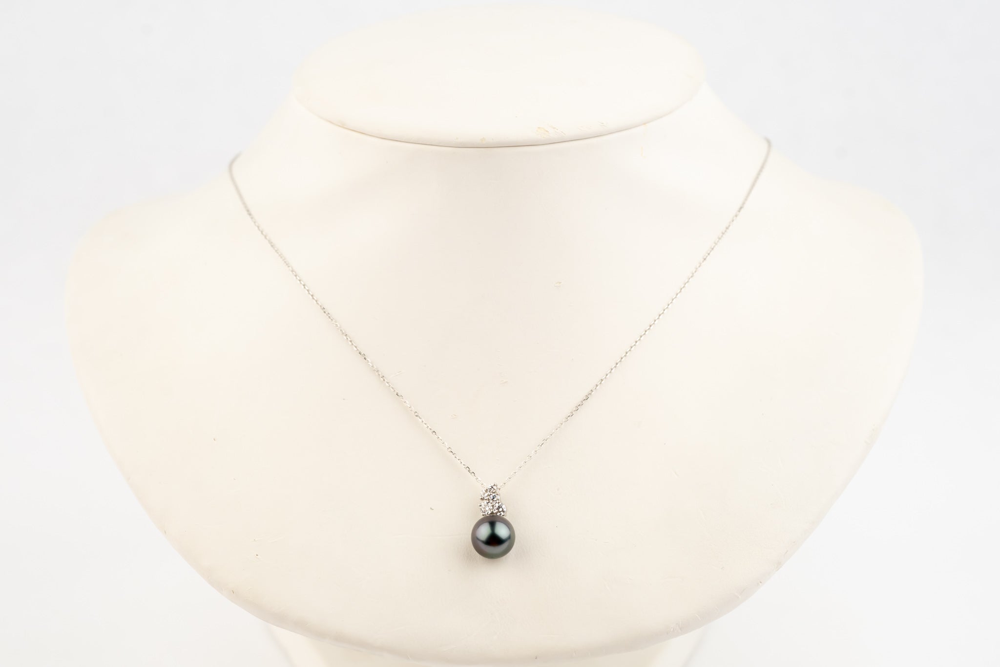 Purple Eclipse Tahitian Pearl & Diamond Asteria Necklace on 14K White Gold