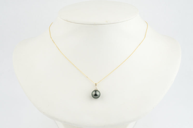 Deep Green Tahitian Pearl & Diamond Toru Necklace on 14K Yellow Gold