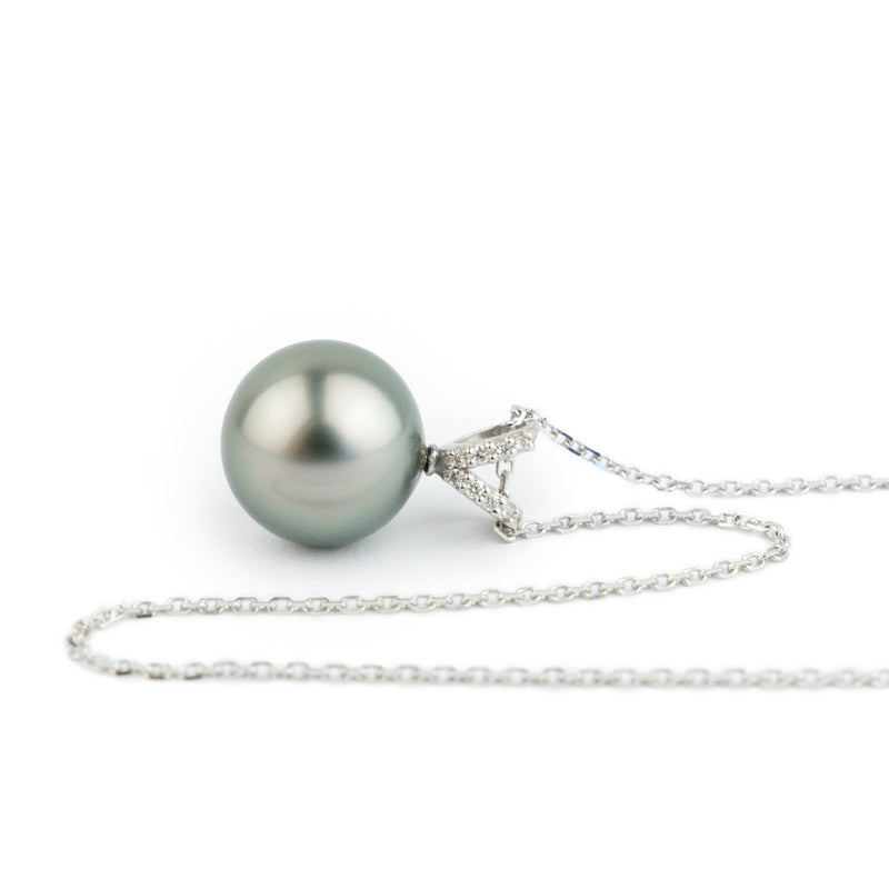 Silvery Green Tahitian Pearl & Diamond Hoa Necklace on 14K White Gold