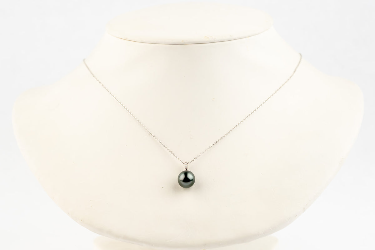 Steel Blue Tahitian Silvery Pearl & Diamond Éclat Necklace on 14KWG