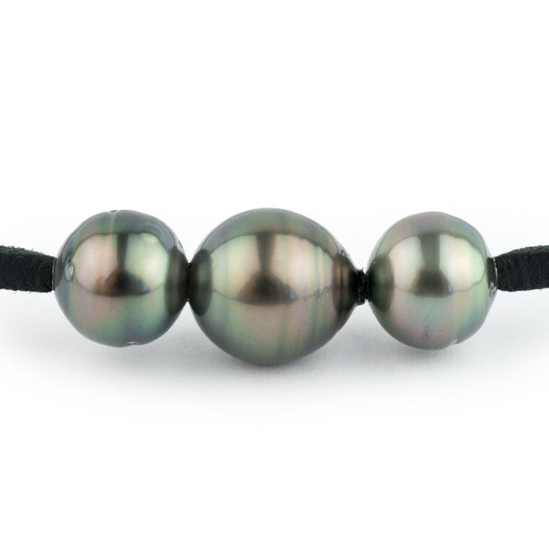 Triple Peacock Green 10.9-12.4 Circled Eimeo Mana Necklace