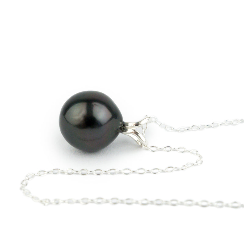 Midnight Purple 9mm Tahitian Pearl I'a Necklace on Sterling Silver