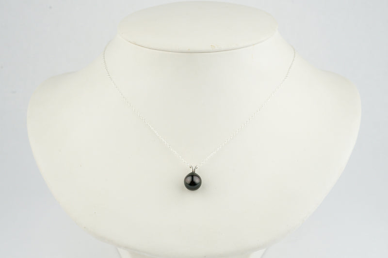 Midnight Purple 9mm Tahitian Pearl I'a Necklace on Sterling Silver