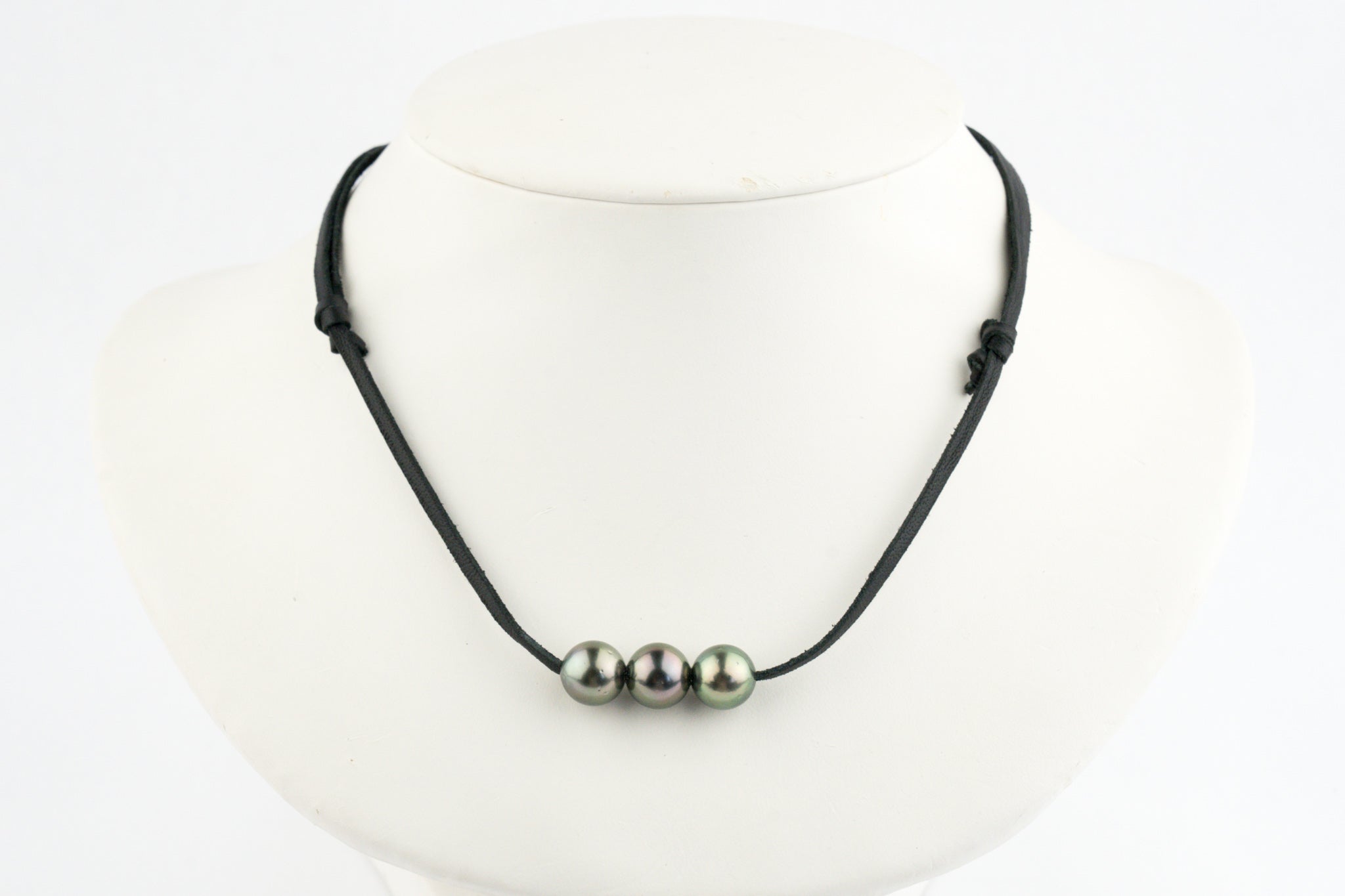 Pink Peacock 10-10.9mm Triple Eimeo Mana Necklace