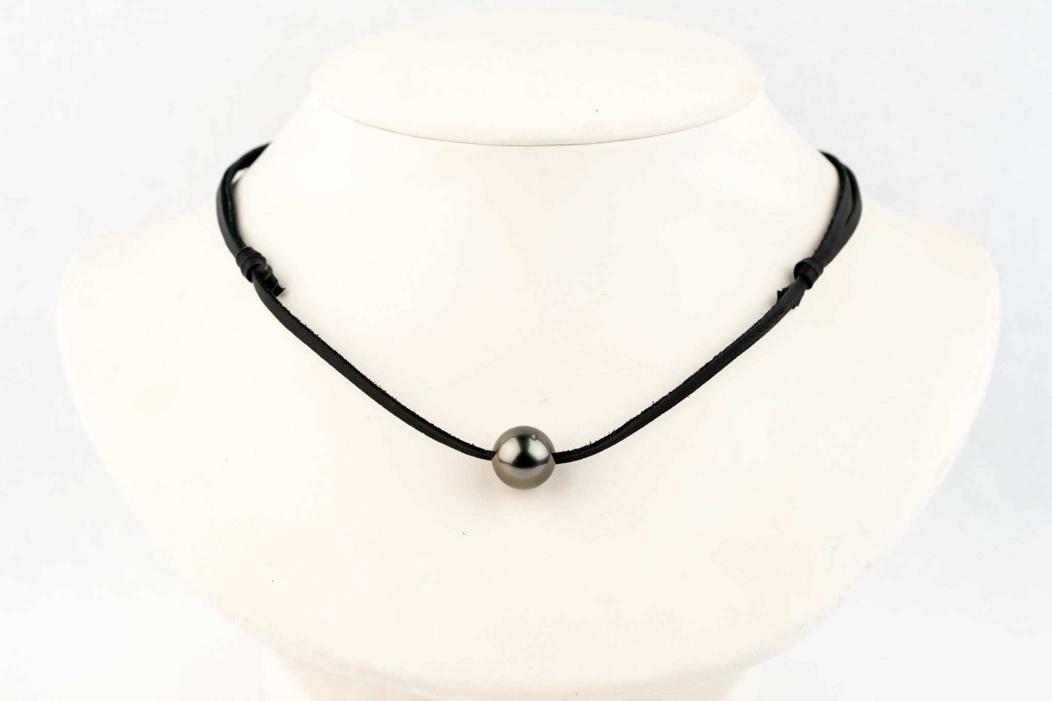 Midnight Aubergine 12.4mm Super Mana Necklace