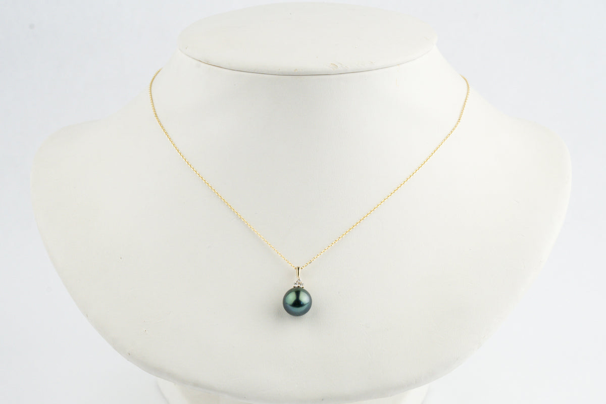 Indigo Peacock Tahitian Pearl & Diamond Toru Necklace on 14K Yellow Gold