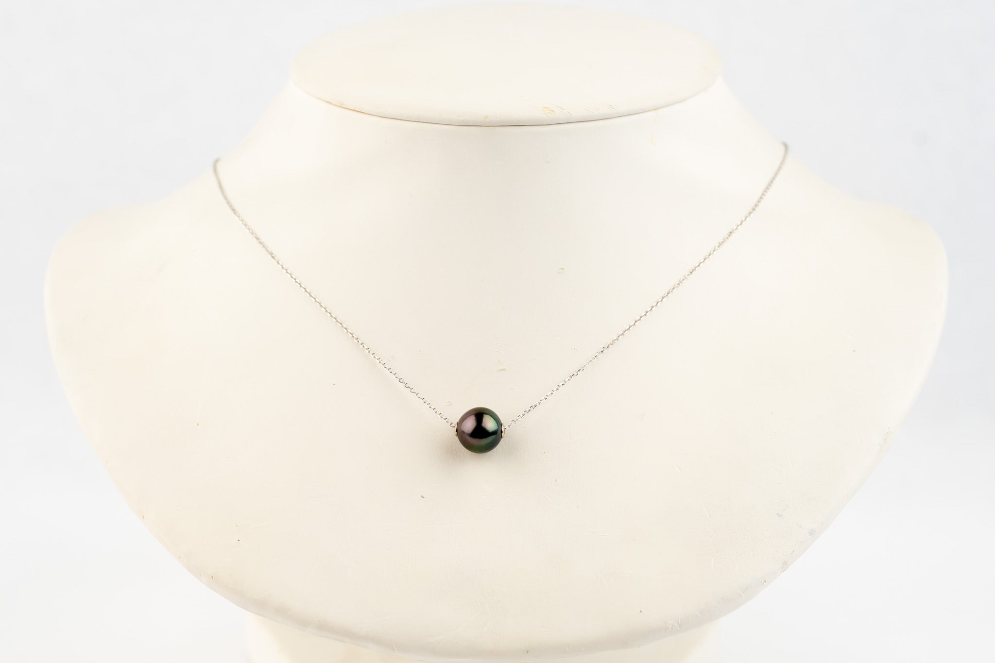 Dark Rainbow 9.1mm Pearl Solitaire Necklace on 14K White Gold