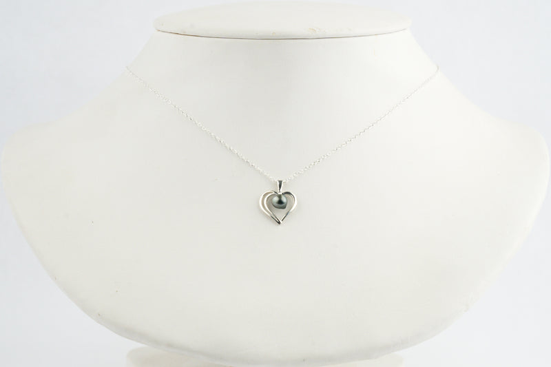 Silver Heart Keshi Pearl Necklace