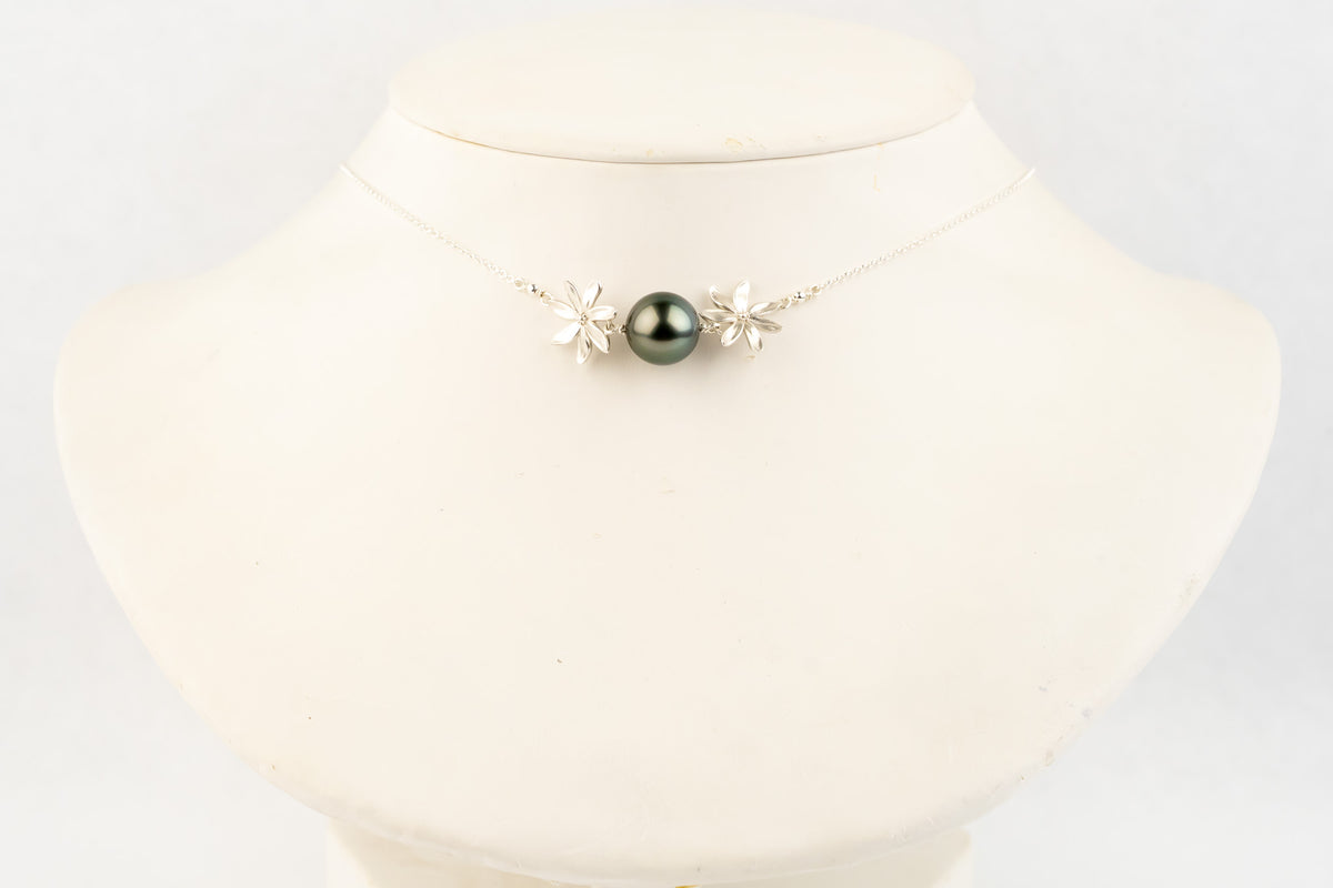 Tiare Choker Necklace on Sterling Silver