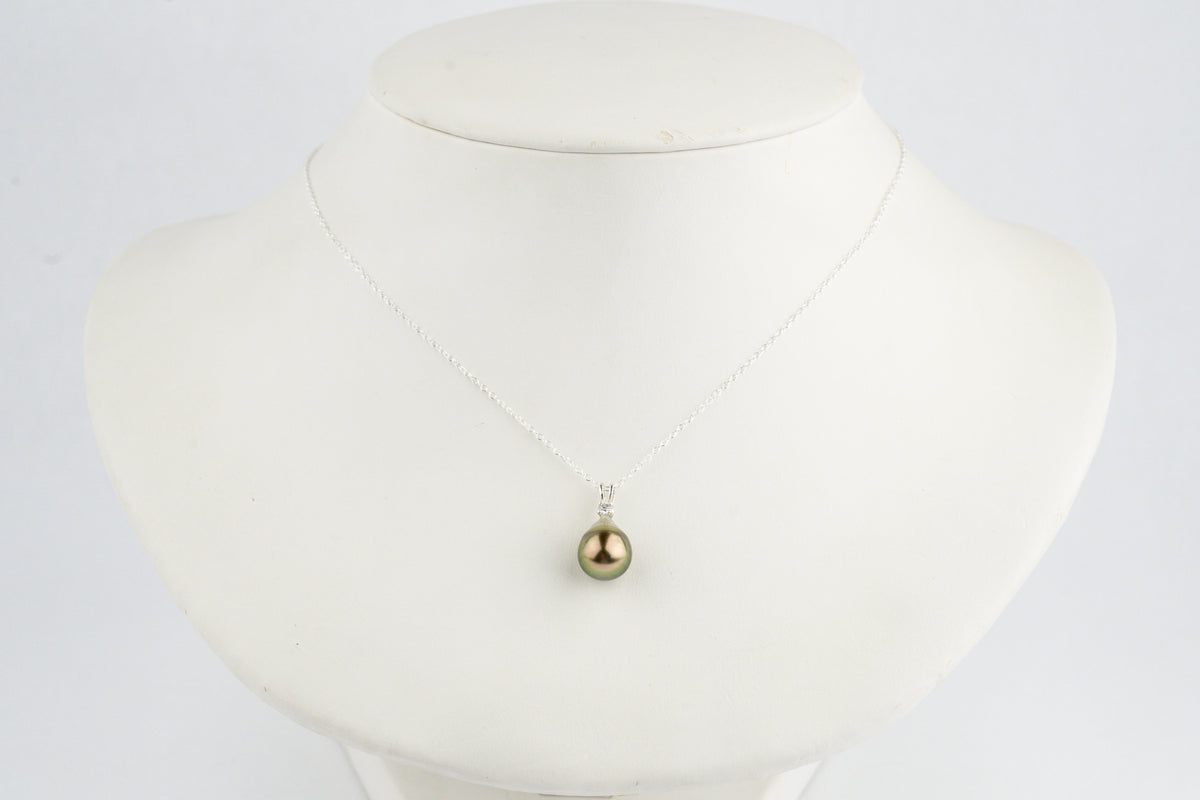 Tahitian Pearl & Diamond Coppery Green Étoile Necklace on Sterling Silver